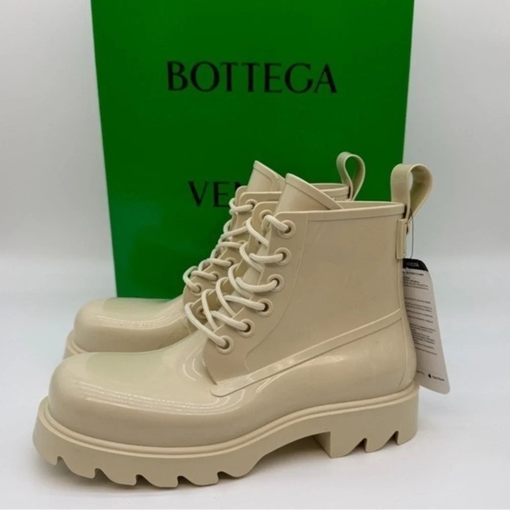 Bottega Veneta Rubber Ankle Boots Cream‎ Size EU 38 US 8 Lug Sole Made in Italy